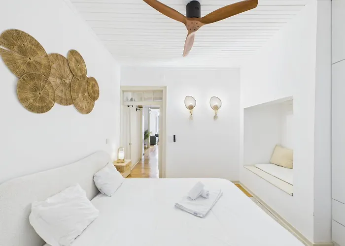 Bright 2br W/ Office Space - Alfama Charm | By Airnest Apartmán Lisboa