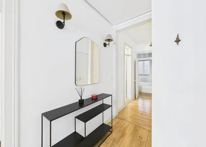 Apartmán Bright 2br W/ Office Space - Alfama Charm | By Airnest *